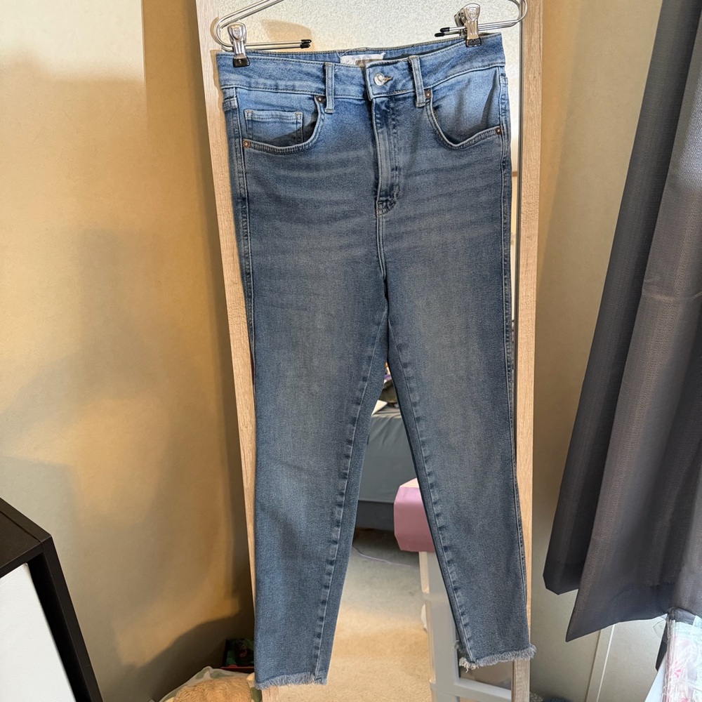 We The Free | High-Rise Slim Jeans in Light Blue Wash